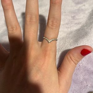V Shaped ring